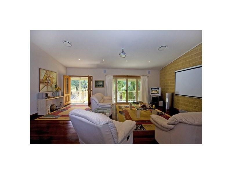 18 Holmes Drive, Lower Portland NSW 2756