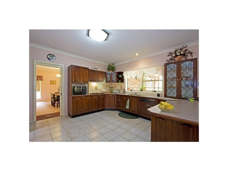 8 Willeroo Drive, Windsor Downs NSW 2756