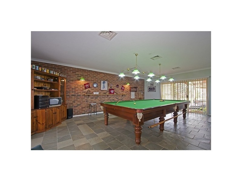 8 Willeroo Drive, Windsor Downs NSW 2756