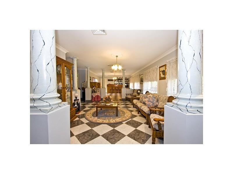 64 Wavehill Avenue, Windsor Downs NSW 2756