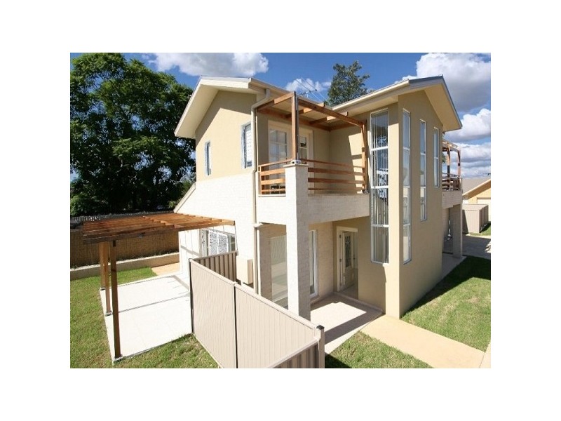 2/52 George Street, Windsor NSW 2756