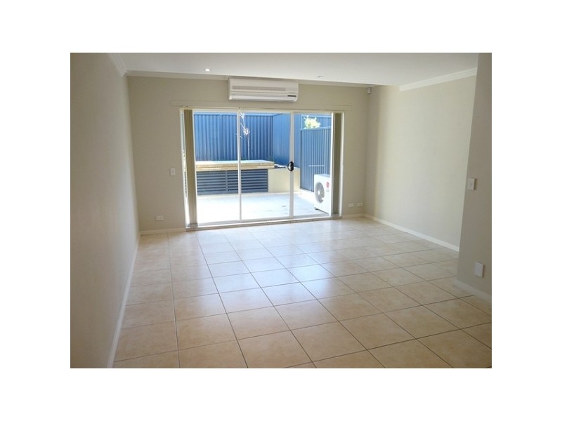 2/68-72 Beaconsfield Road, Silverwater NSW 2128