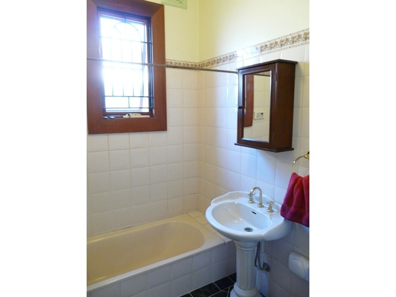 27 Lloyd George Avenue, Concord NSW 2137