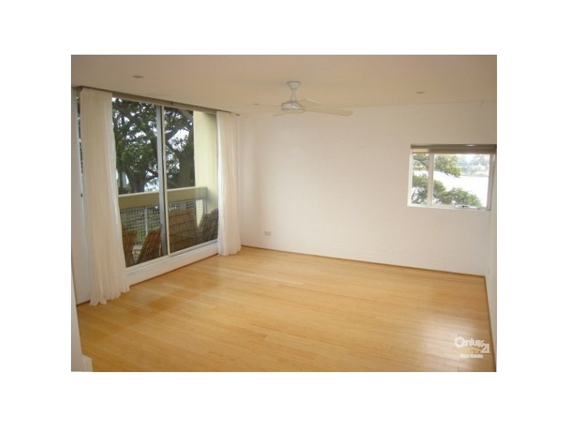 1/14 Blues Point Road, Mcmahons Point NSW 2060