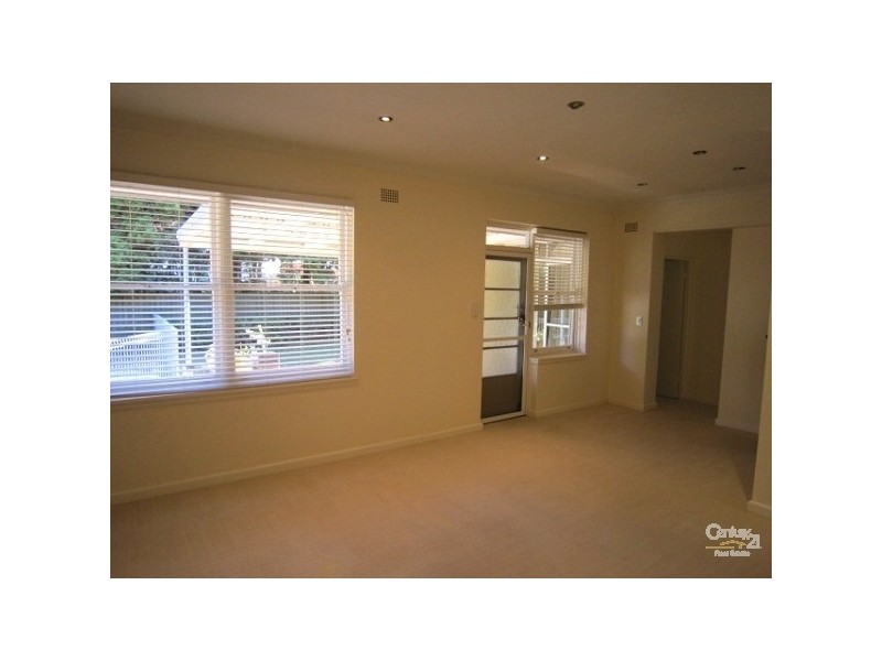 9 Garrick Road, St Ives NSW 2075