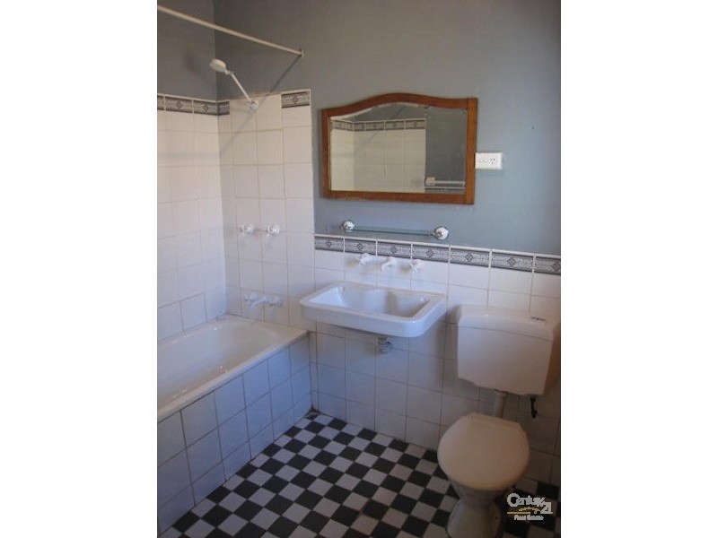 40 Kingclear Road, Alexandria NSW 2015