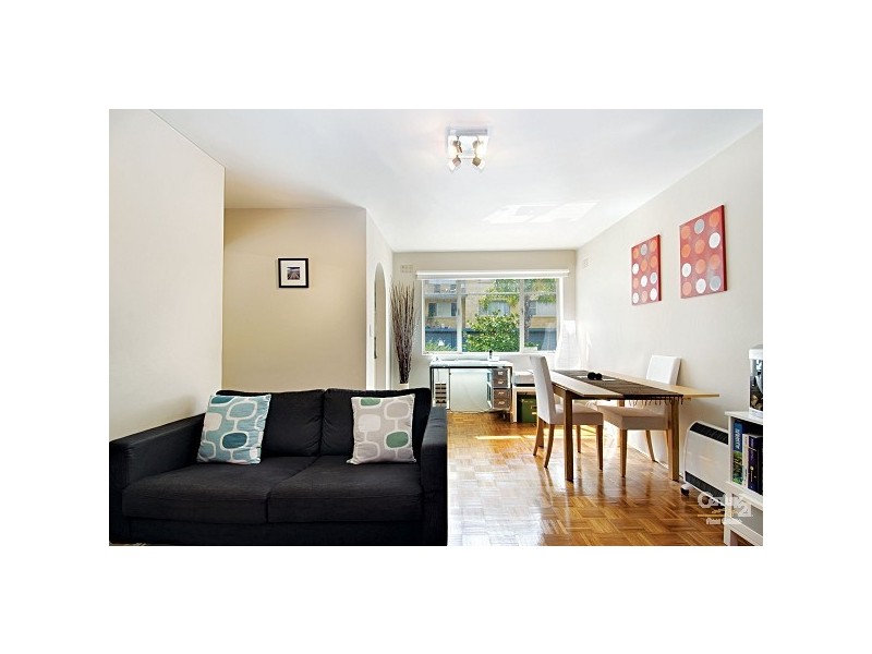 3/231 Ernest Street    Cnr Moodie St, Cammeray NSW 2062