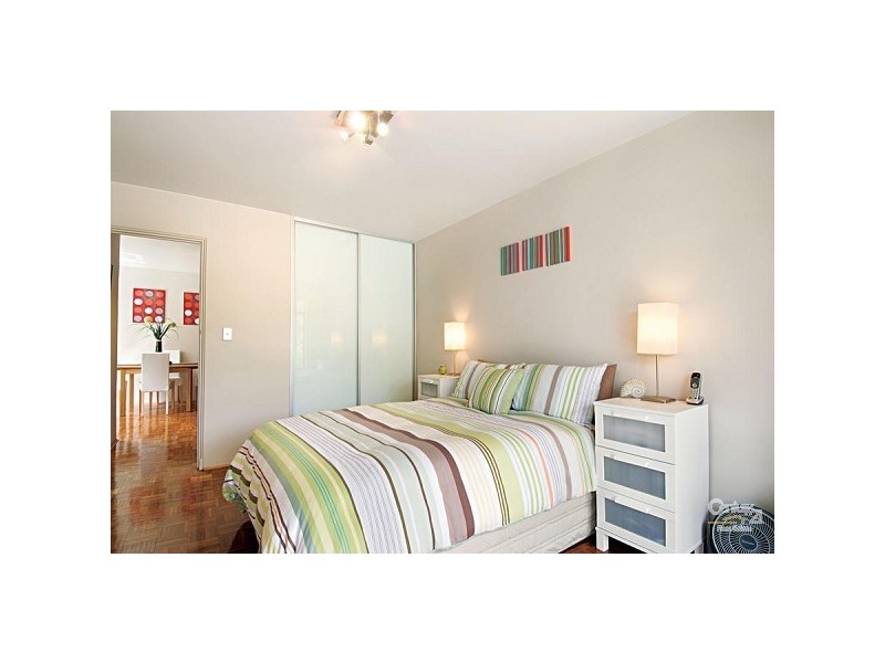 3/231 Ernest Street    Cnr Moodie St, Cammeray NSW 2062