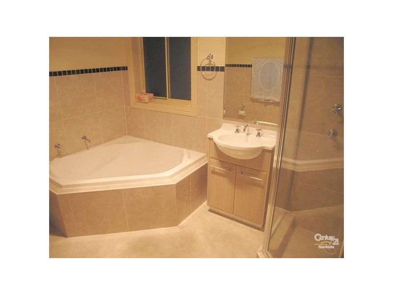 31 Bonnacordo Road, Quakers Hill NSW 2763