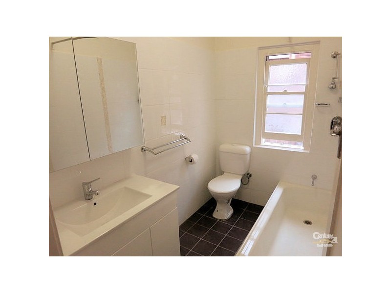 2/23 Montpelier St, Neutral Bay NSW 2089