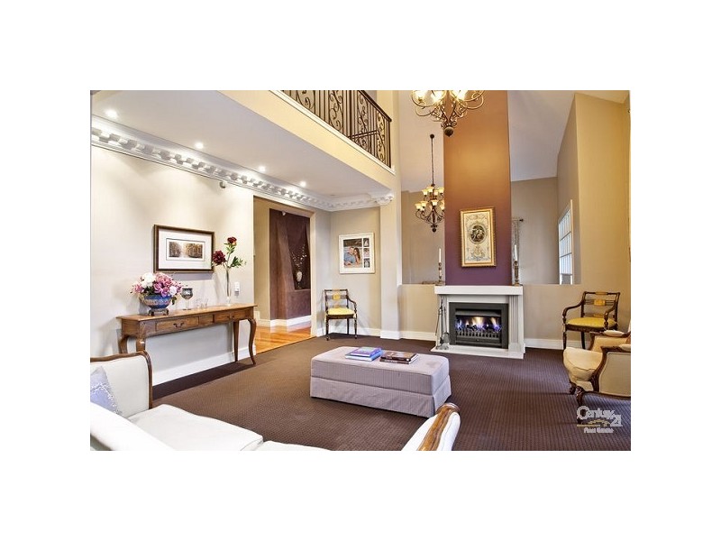 17 Hoop Pine Place, West Pennant Hills NSW 2125