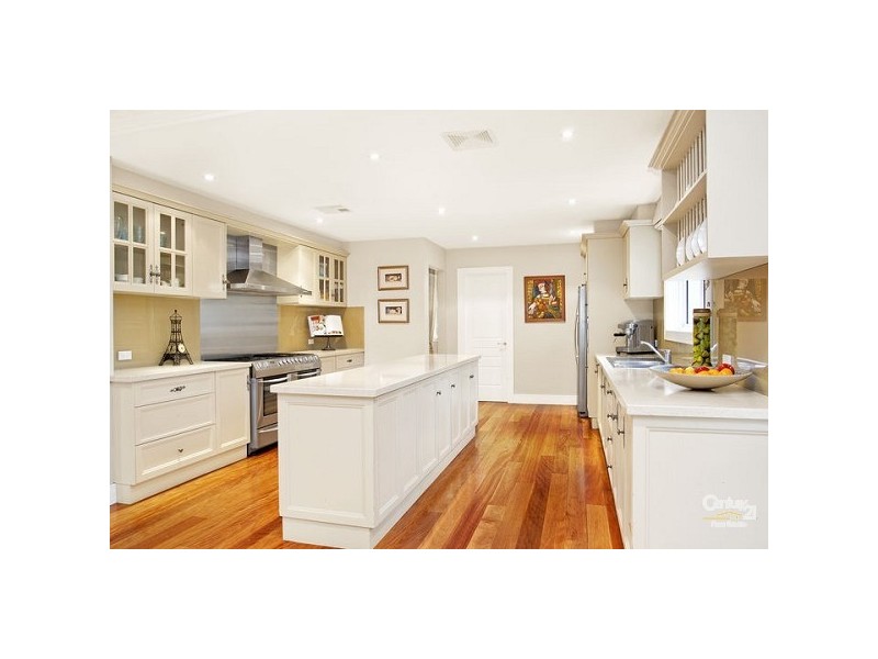 17 Hoop Pine Place, West Pennant Hills NSW 2125