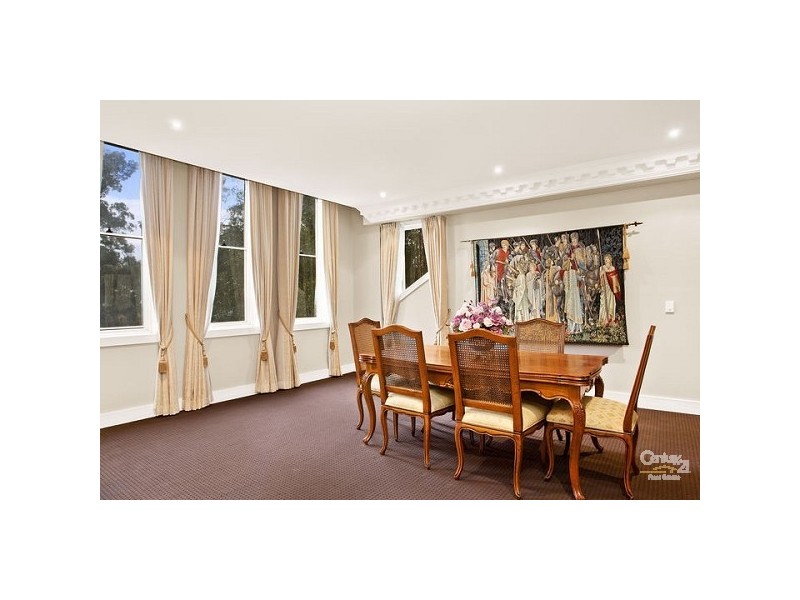 17 Hoop Pine Place, West Pennant Hills NSW 2125