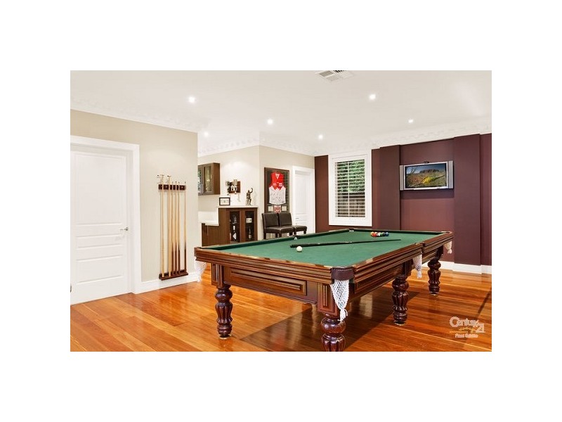 17 Hoop Pine Place, West Pennant Hills NSW 2125