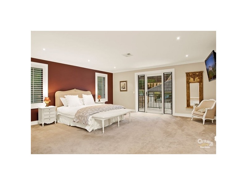 17 Hoop Pine Place, West Pennant Hills NSW 2125