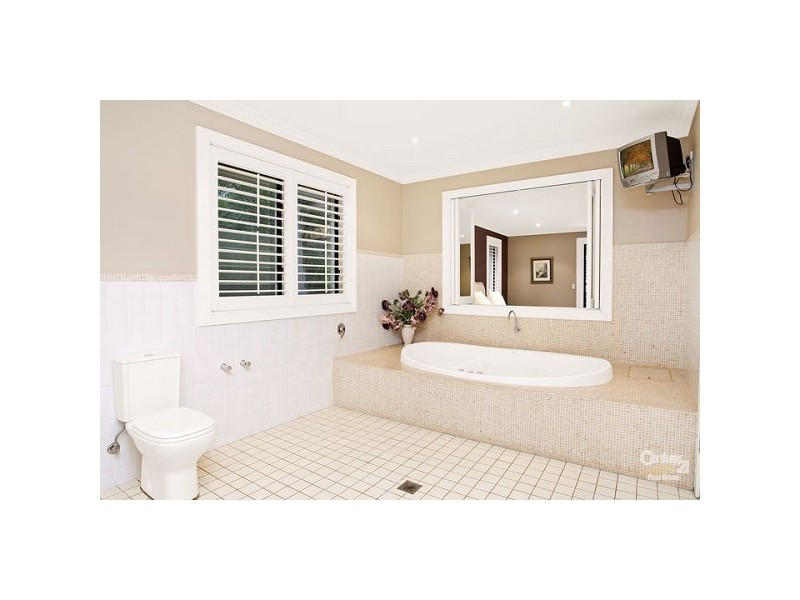 17 Hoop Pine Place, West Pennant Hills NSW 2125