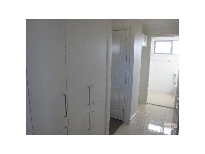 8 Waterview Way, Stanhope Gardens NSW 2768