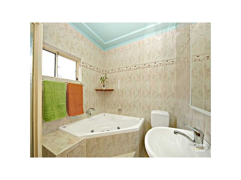 34 Poole Street, Kingsgrove NSW 2208