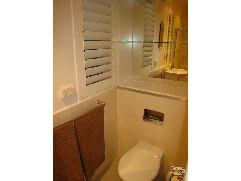 2/10 Military Rd, Neutral Bay NSW 2089