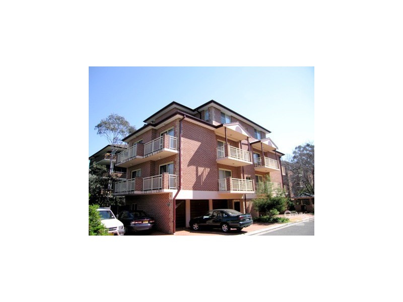 2/8 Thomas Street, Parramatta NSW 2150