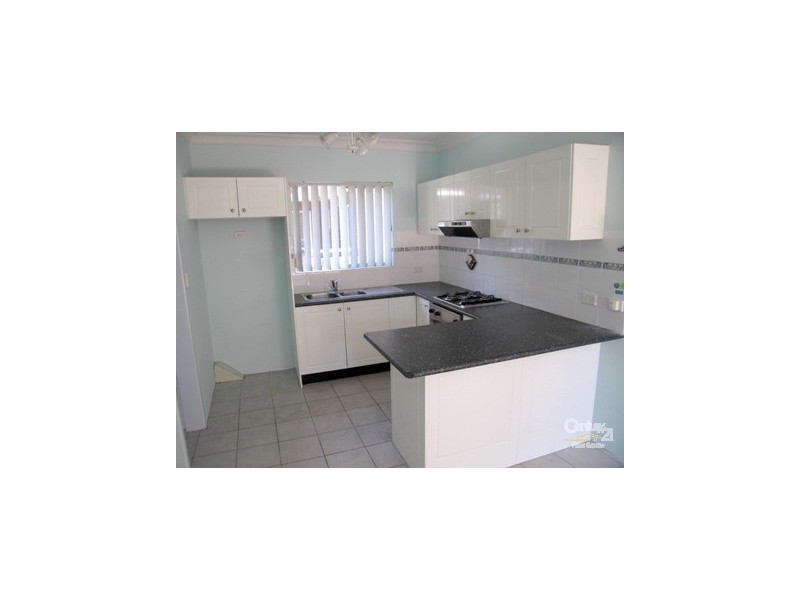 2/8 Thomas Street, Parramatta NSW 2150