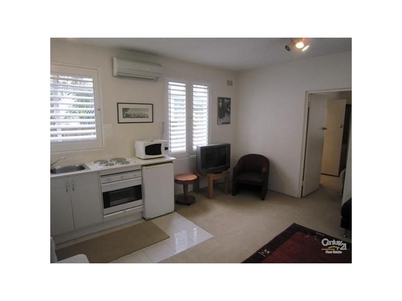 2/10 Military Road, Neutral Bay NSW 2089