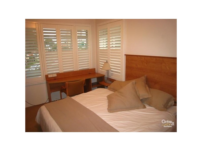 2/10 Military Road, Neutral Bay NSW 2089