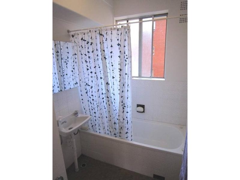 21/21-27 Meadow Cres, Meadowbank NSW 2114