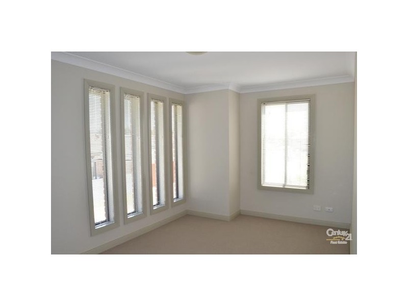 8A Hamish Court, Stanhope Gardens NSW 2768