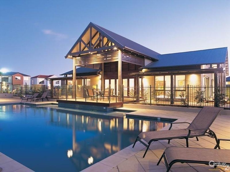 8 Seaton Street, Stanhope Gardens NSW 2768