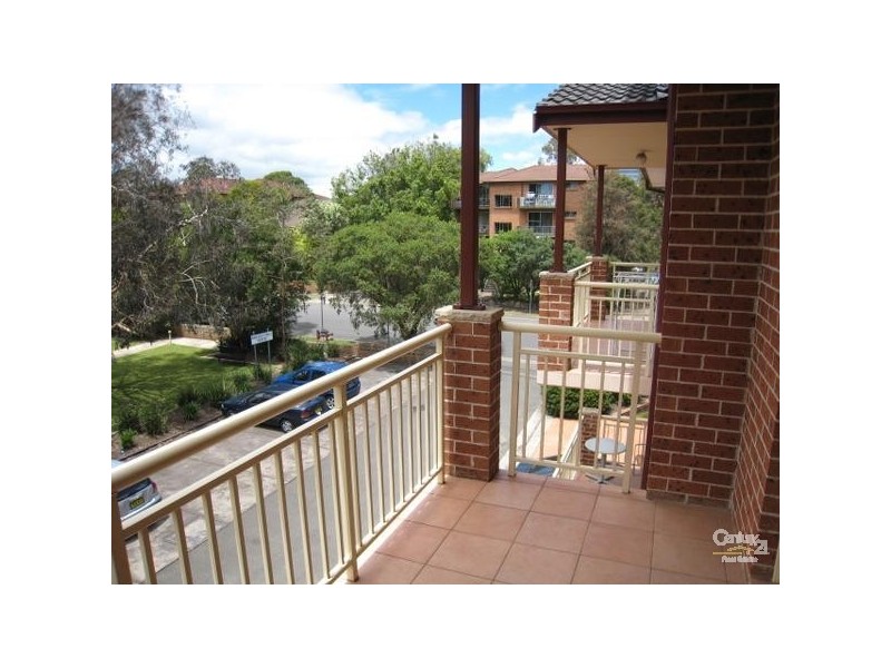 4/8 Thomas Street, Parramatta NSW 2150