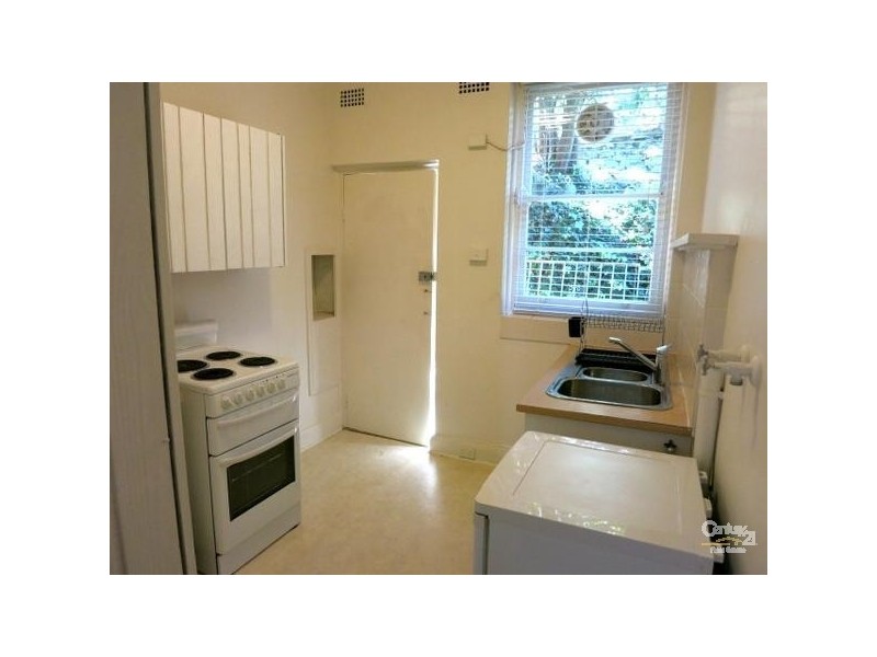 2/14 Bradly Avenue, Kirribilli NSW 2061