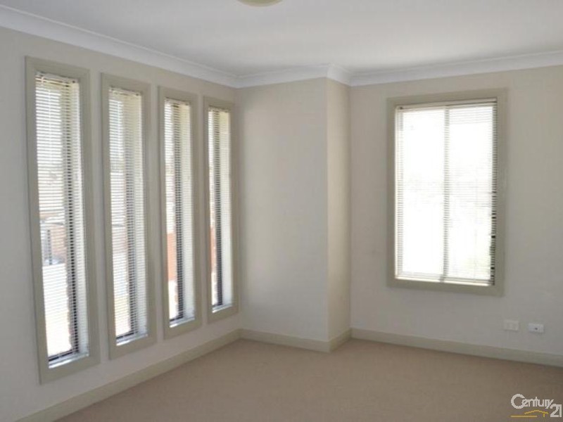 8A Seaton Street, Stanhope Gardens NSW 2768