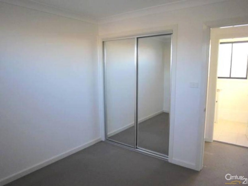 8A Seaton Street, Stanhope Gardens NSW 2768