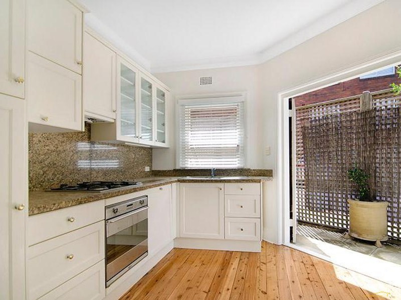 2/151 Kurraba Road, Neutral Bay NSW 2089