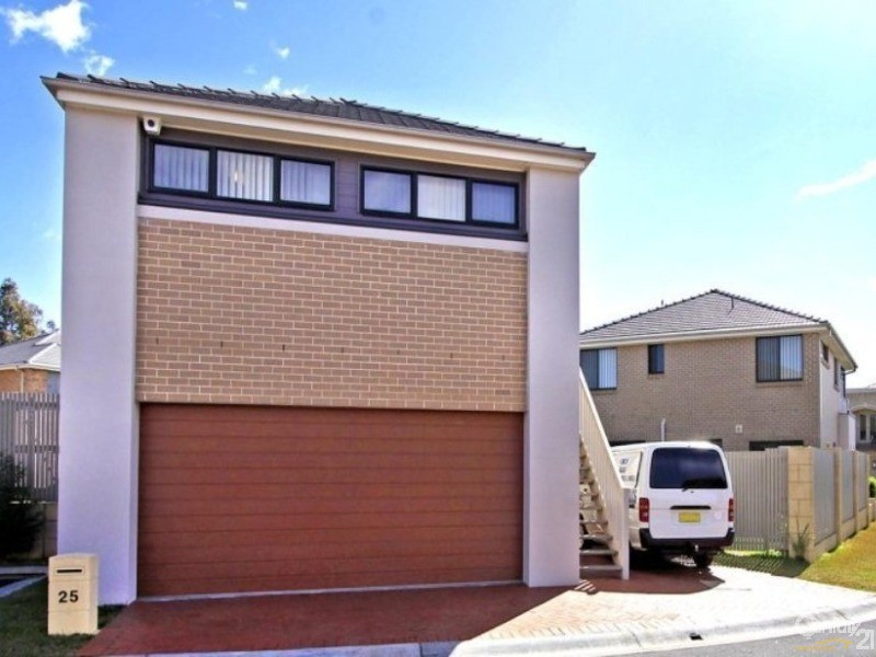 25 Waterview Way, Stanhope Gardens NSW 2768