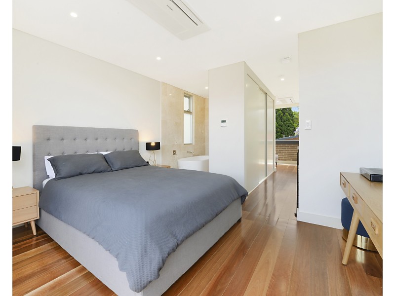 90A Kurraba Rd, Neutral Bay NSW 2089