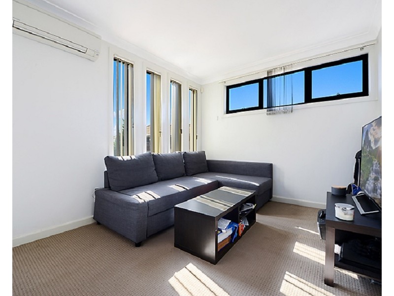 25 Waterview Way, Stanhope Gardens NSW 2768