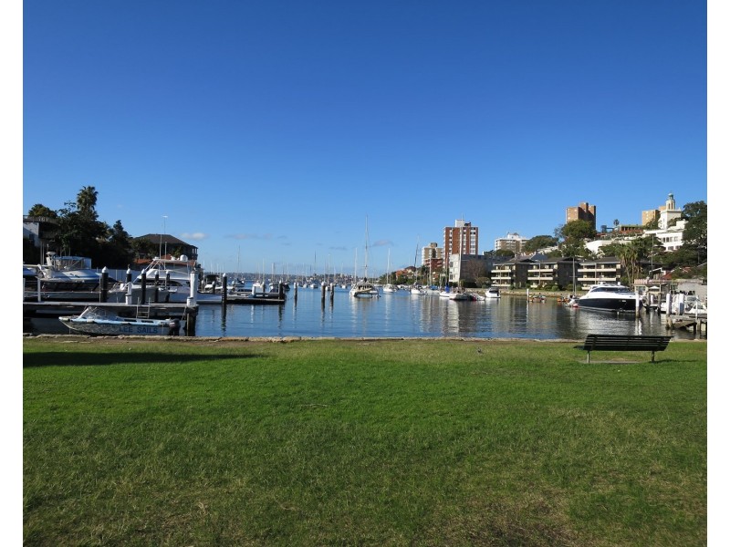 2/4 Bradly Avenue, Kirribilli NSW 2061