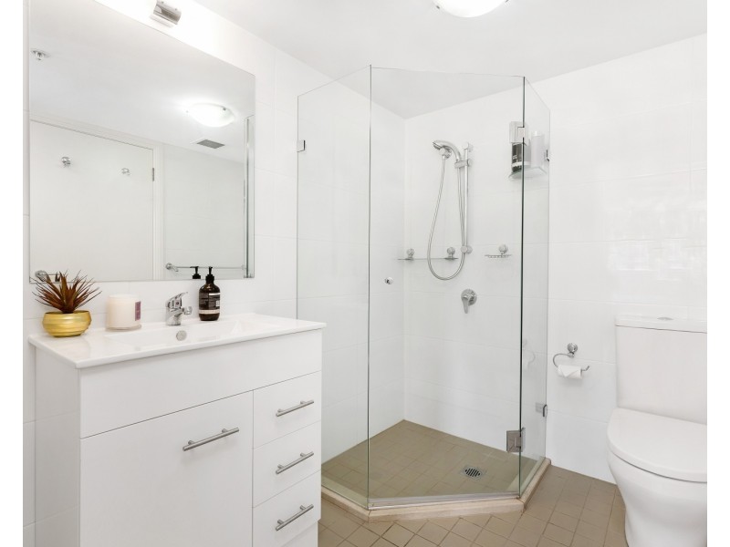 102/6 Cowper Wharf Road, Woolloomooloo NSW 2011