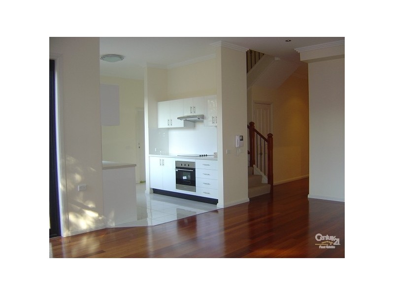 2/43 Canoon Road, South Turramurra NSW 2074