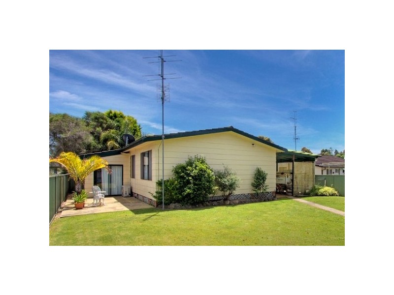 28 St James, Berkeley Vale NSW 2261