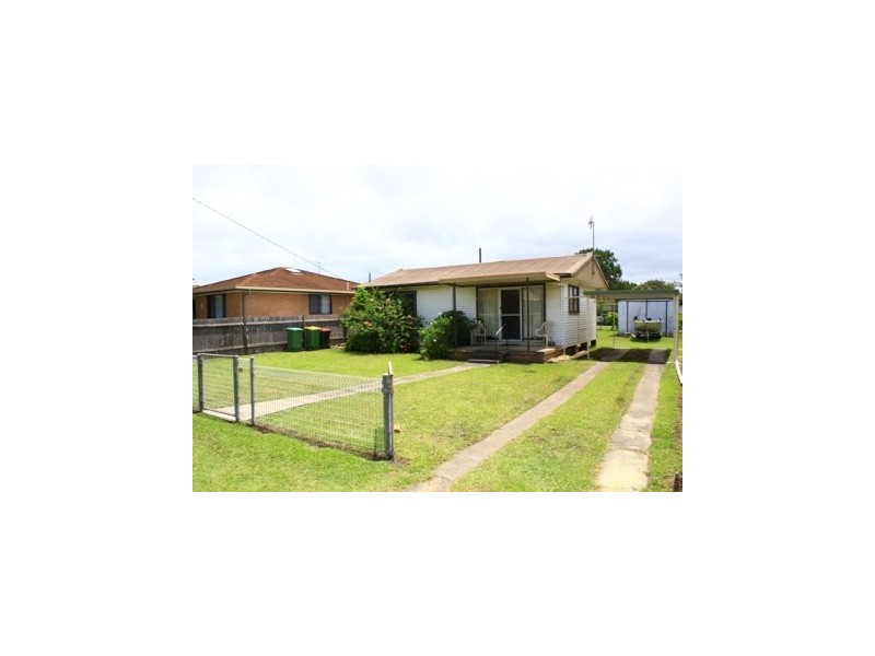 3 Dampier Blvd, Killarney Vale NSW 2261