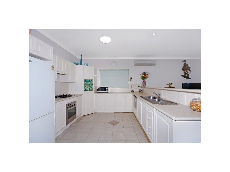 31 Lucinda Avenue, Killarney Vale NSW 2261
