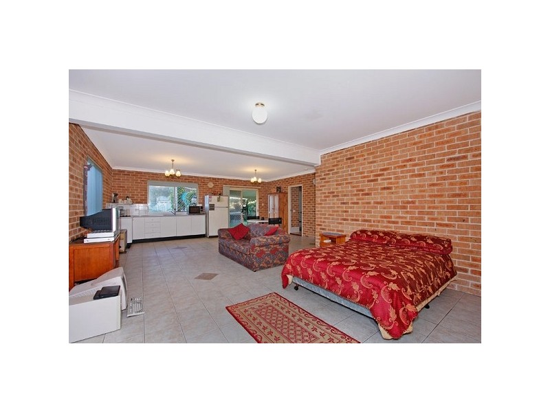 31 Lucinda Avenue, Killarney Vale NSW 2261