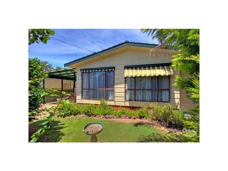 28 St James Street, Berkeley Vale NSW 2261