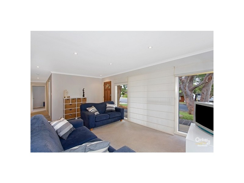 1 Marlowe Road, Bateau Bay NSW 2261
