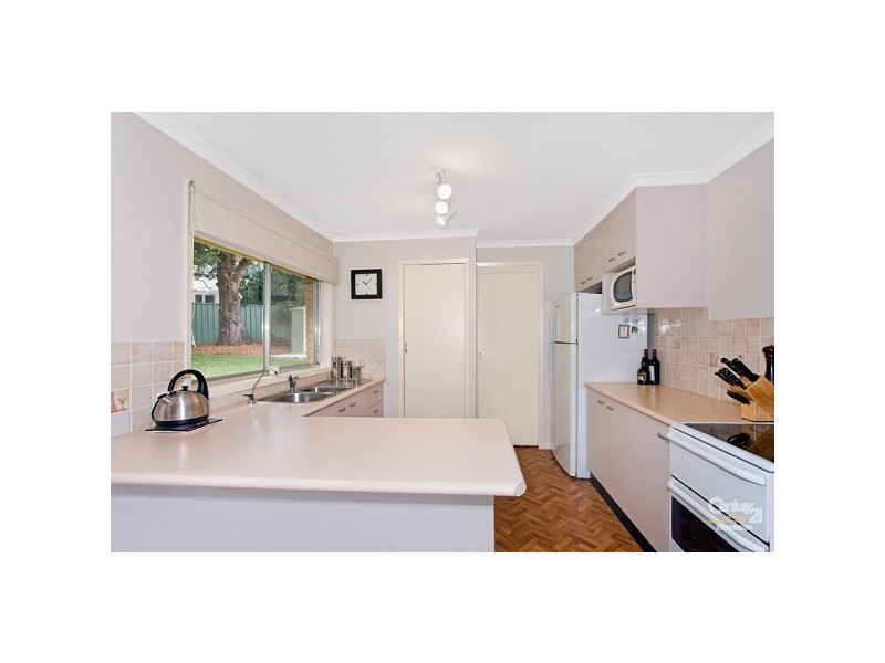1 Marlowe Road, Bateau Bay NSW 2261