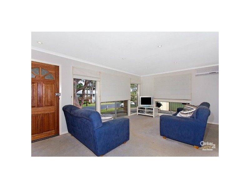 1 Marlowe Road, Bateau Bay NSW 2261