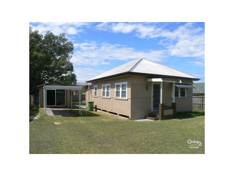 16 Gosford Avenue, The Entrance NSW 2261